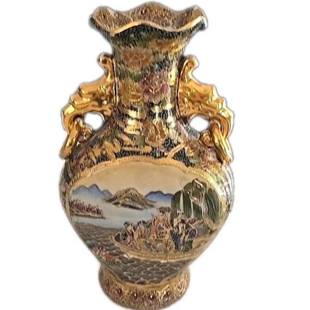 LARGE ROYAL SATSUMA JAPANESE MORIAGE & GOLD GILTING HANDLES VASE 10"